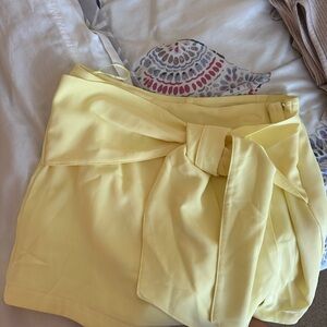 Light yellow mini skirt